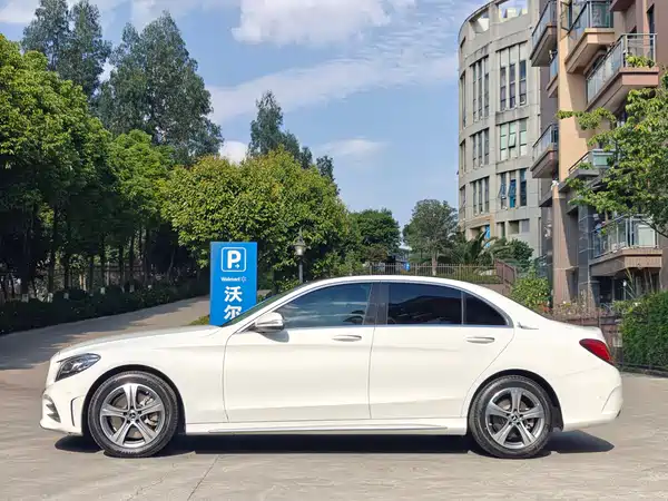 Mercedes-Benz C-Class 2019