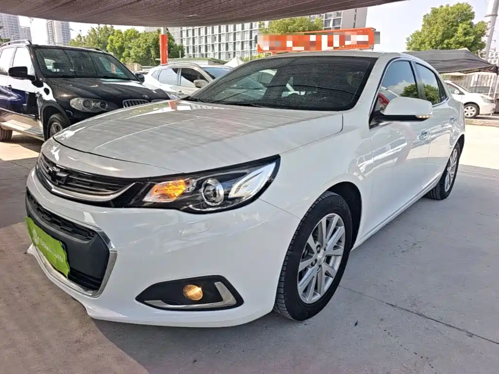 Chevrolet Malibu 2017 — фото 1