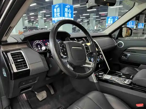 Land Rover Discovery 2019