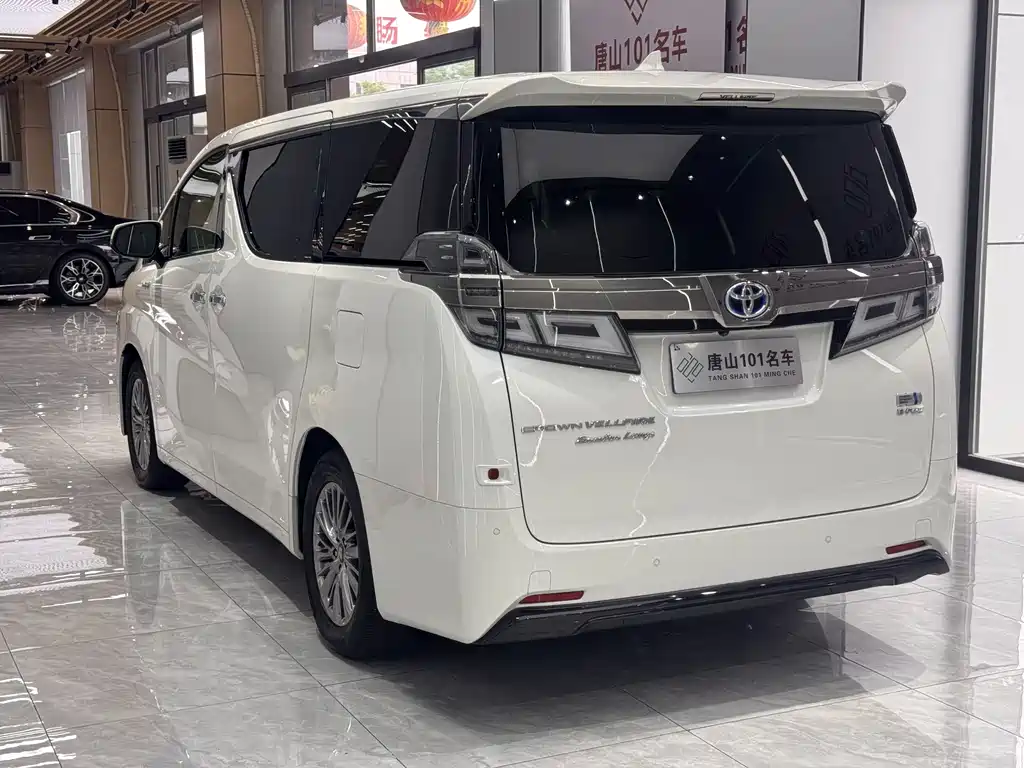 Toyota Vellfire 2022 — фото 9