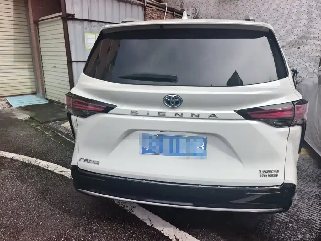 Toyota Sienna 2022