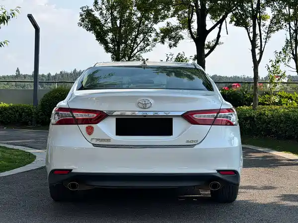 Toyota Camry 2019