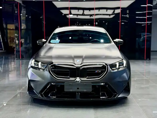 BMW M5 New Energy 2025
