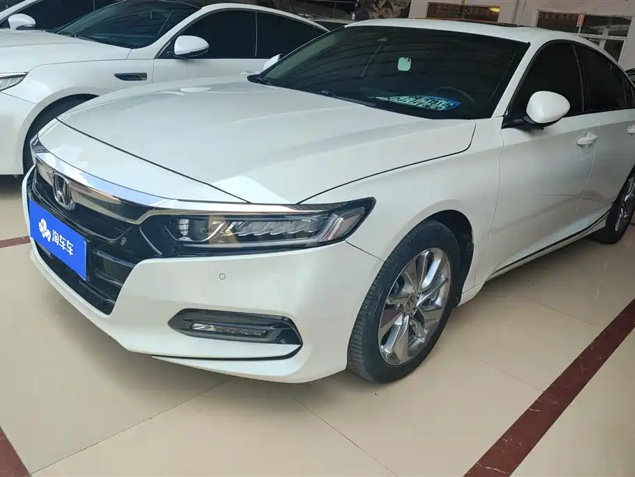 Honda Accord 2020 — фото 1
