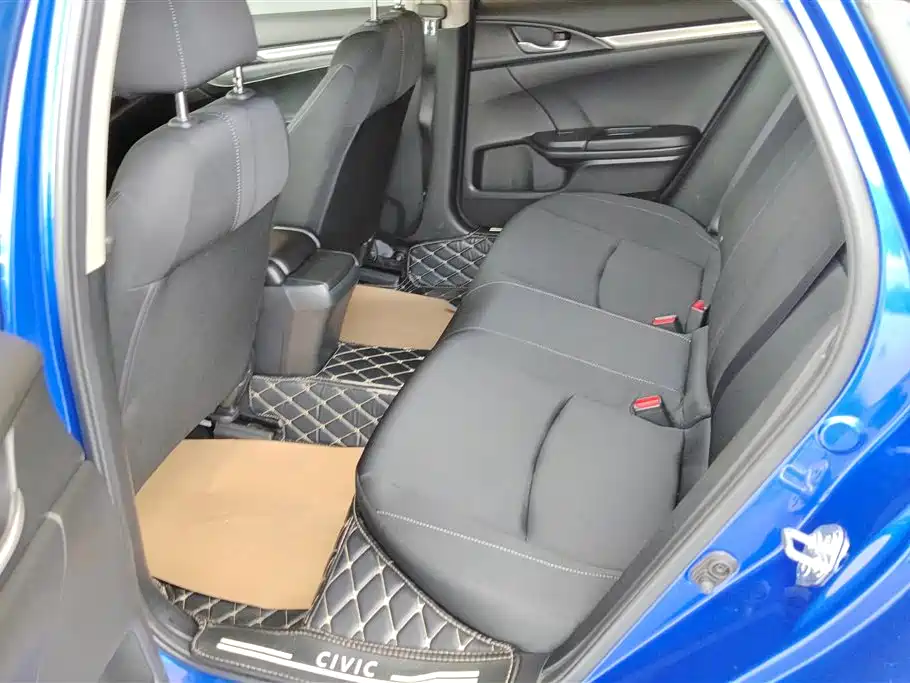 Honda Civic 2019 — фото 11