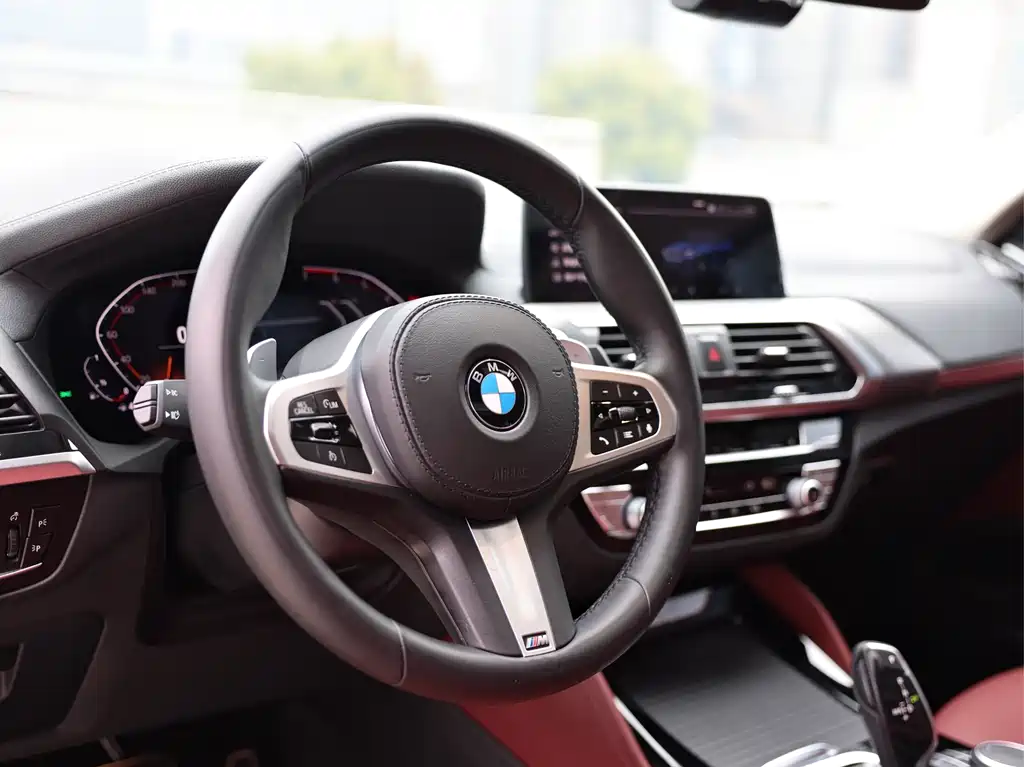 BMW X4 2021 — фото 8