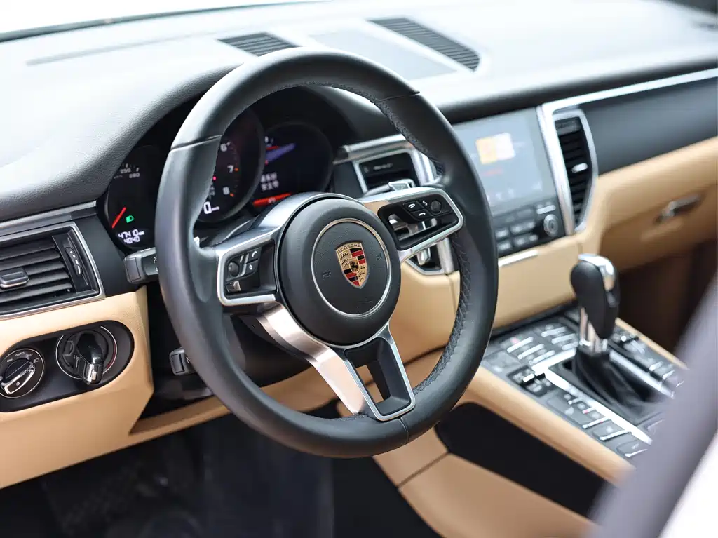 Porsche Macan 2018 — фото 8