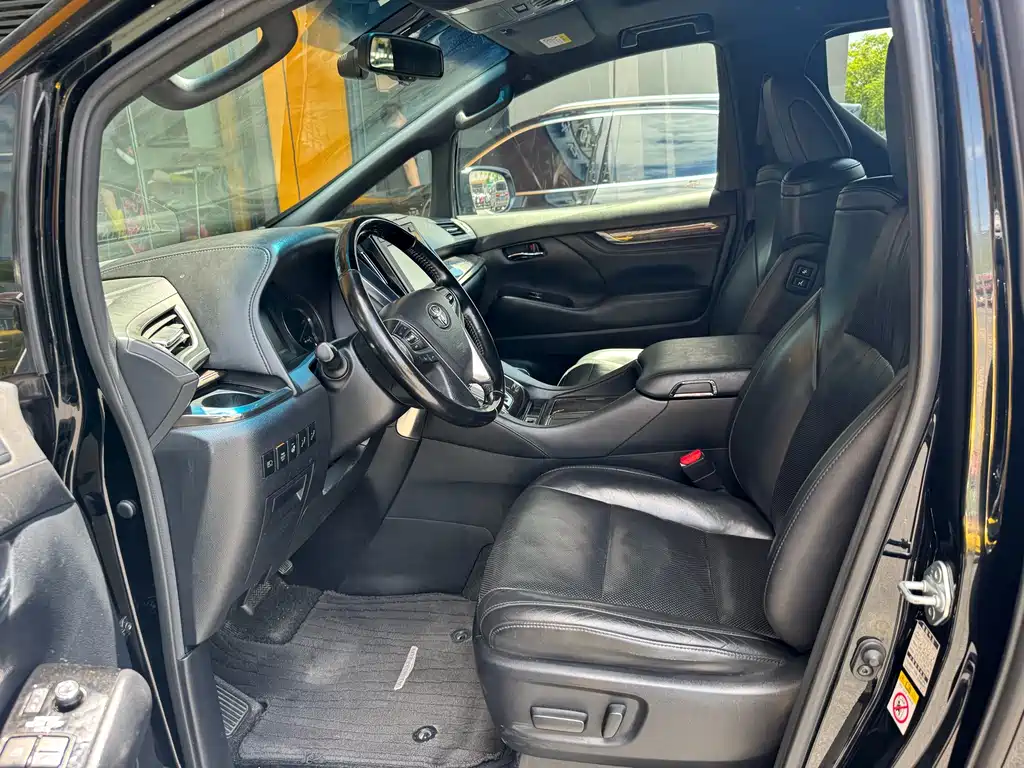 Toyota Alphard 2018
