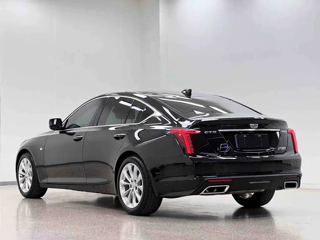 Cadillac CT5 2023 — фото 30