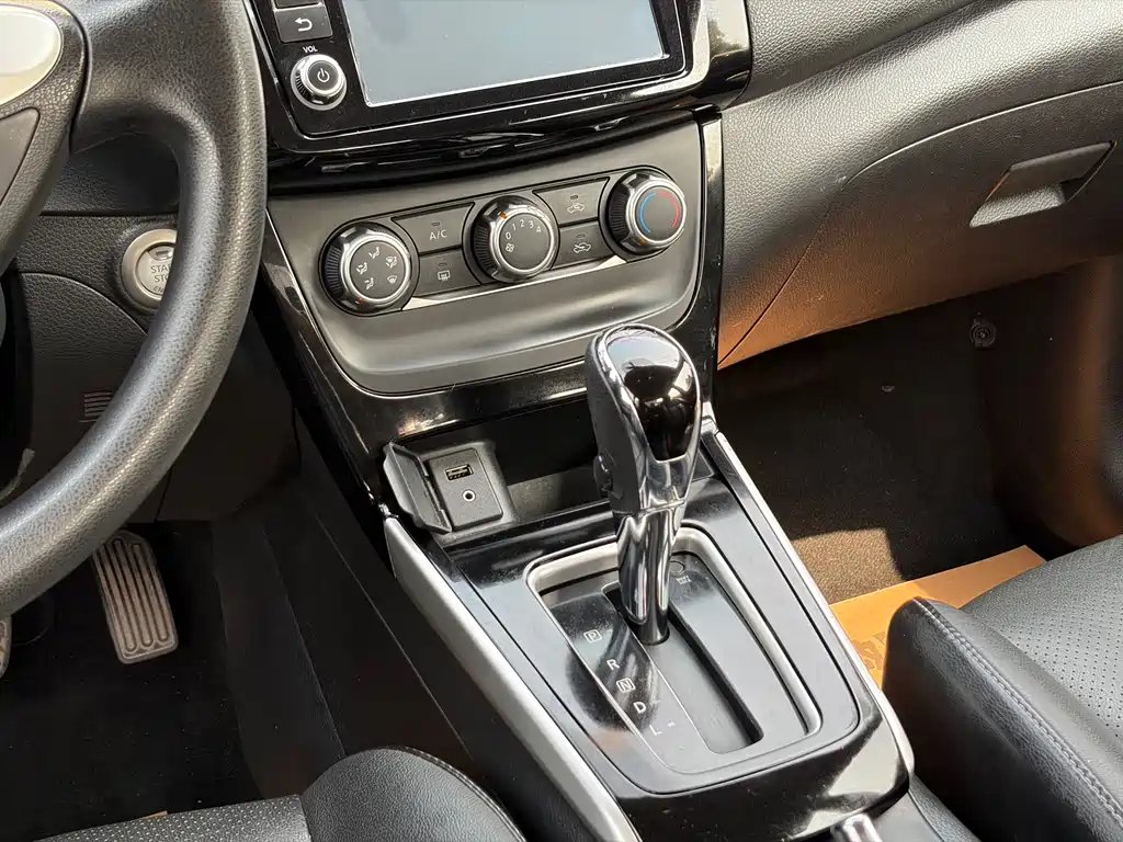 Nissan Sylphy 2016 — фото 24