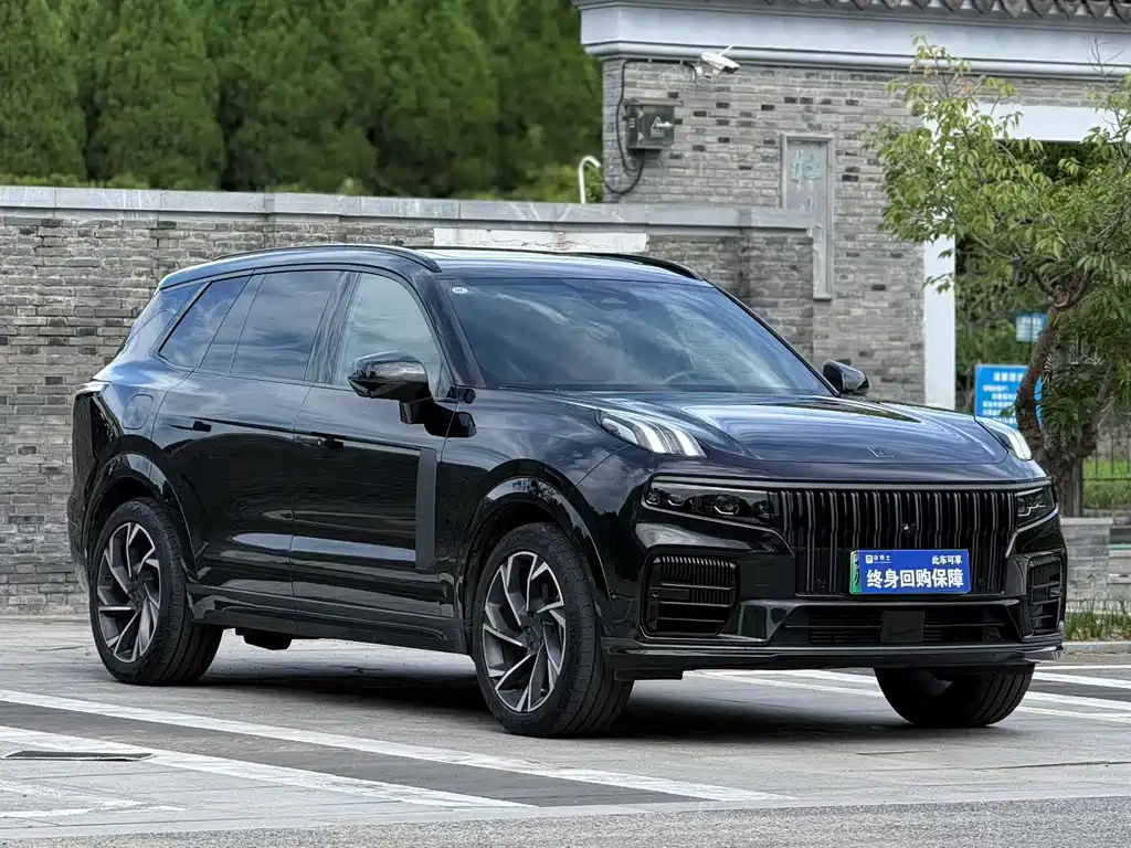 Lynk & Co 09 EM-P 2022