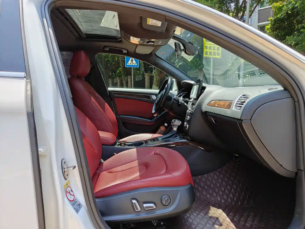 Audi A4L 2015