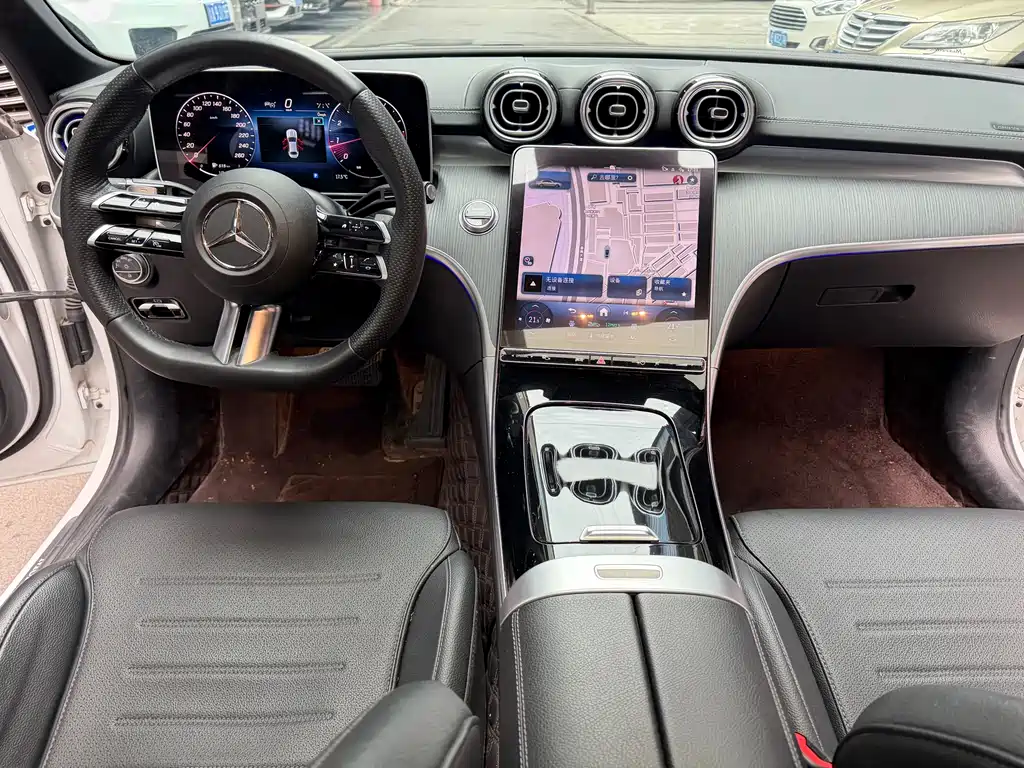 Mercedes-Benz C-Class 2023 — фото 16