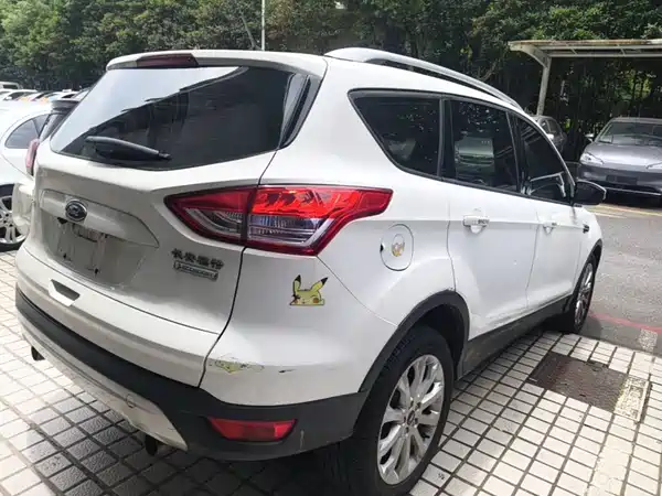 Ford Kuga 2015