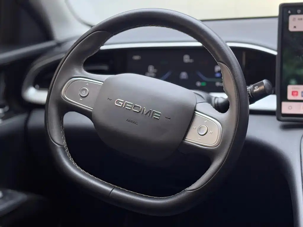 Geely Galaxy Starwish 2025 — фото 7