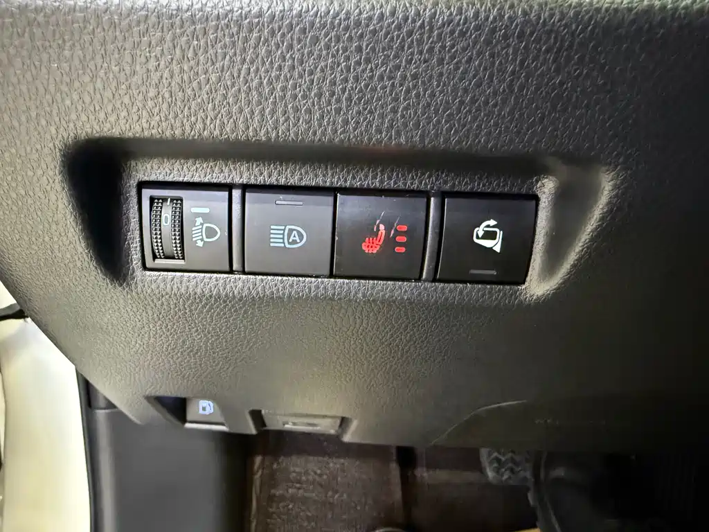 Toyota Wildlander 2022 — фото 15