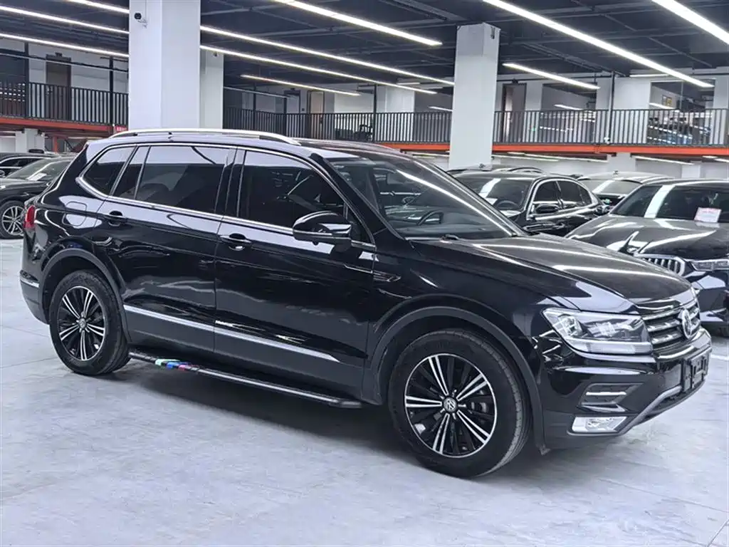 Volkswagen Tiguan L 2020 — фото 3