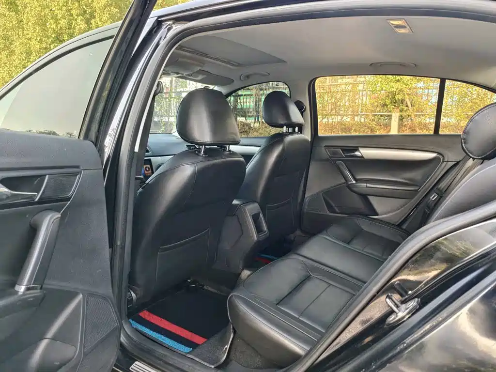 Volkswagen Lavida 2015