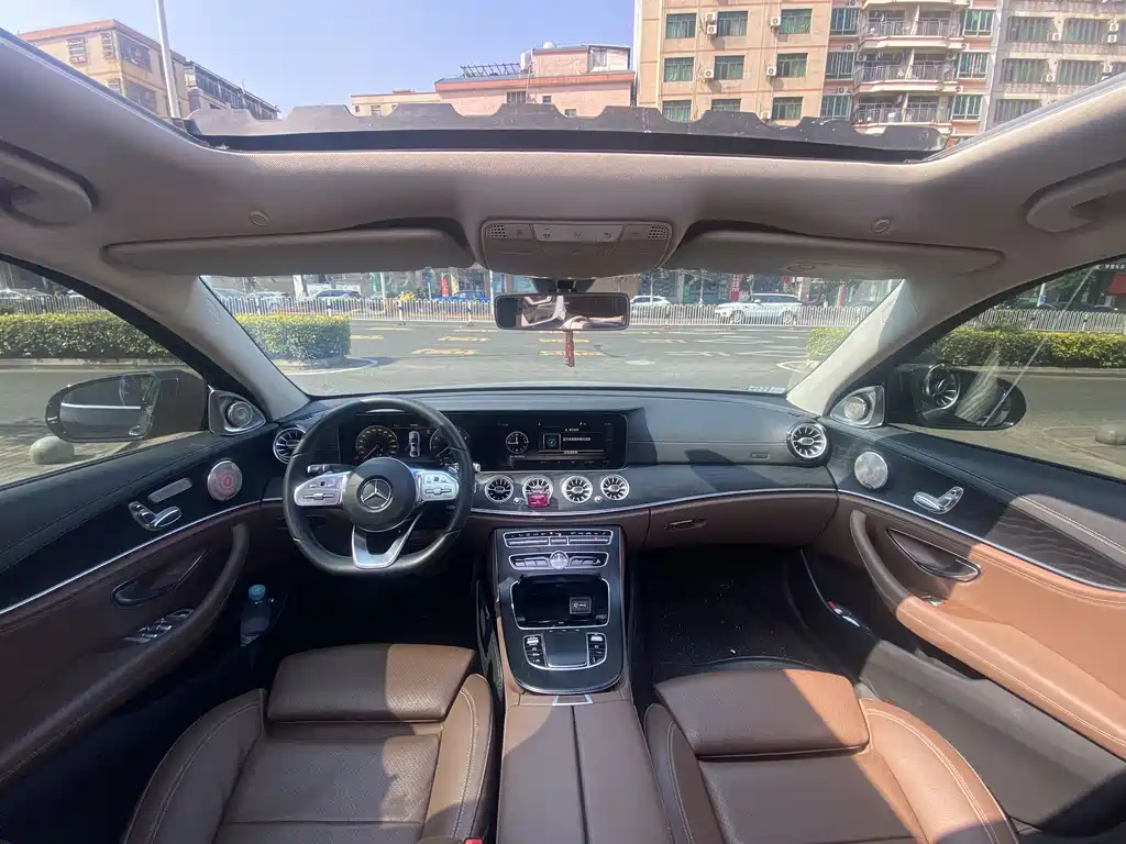 Mercedes-Benz E-Class 2019 — фото 4