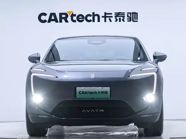 Avatr 11 2025