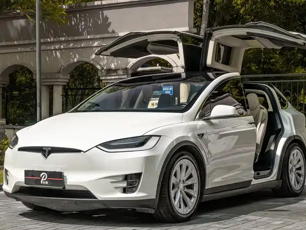 Tesla Model X 2017