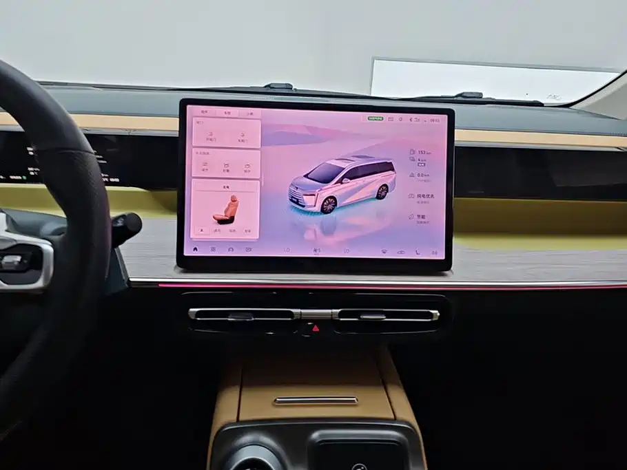 GAC Trumpchi E8 PHEV 2024 — фото 13