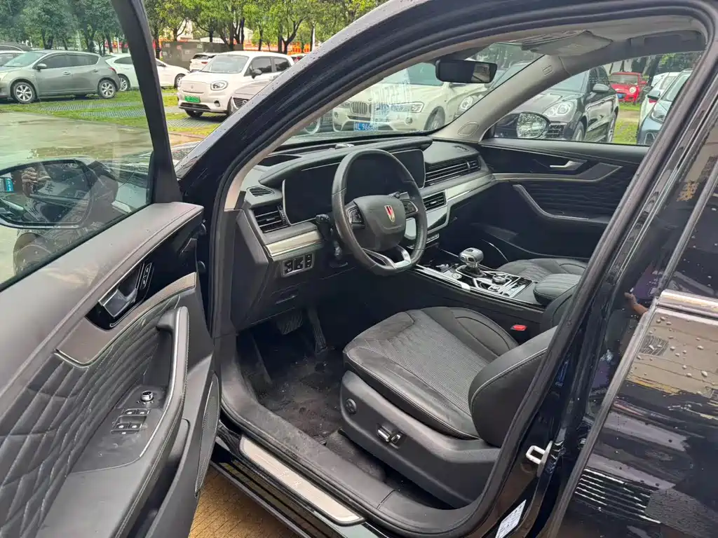 Hongqi HS5 2023