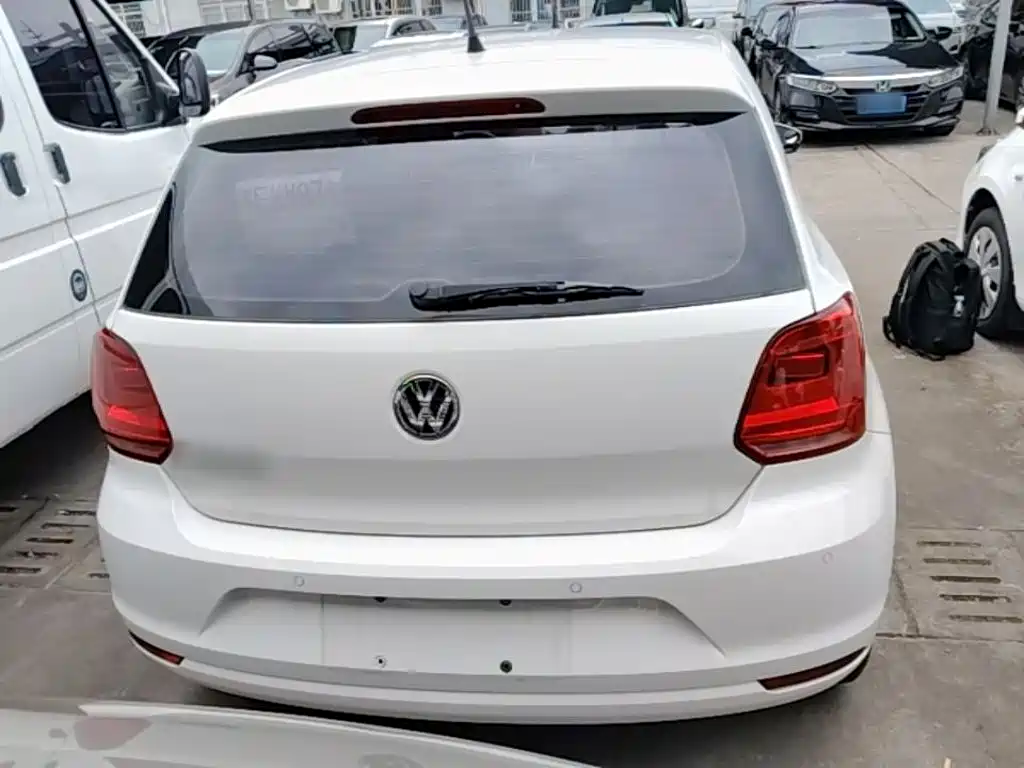 Volkswagen Polo 2016