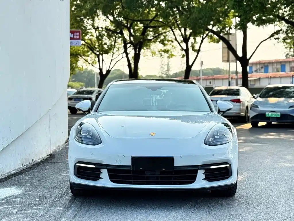 Porsche Panamera 2019 — фото 4