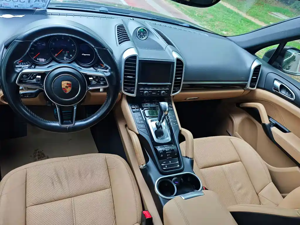 Porsche Cayenne 2016 — фото 4