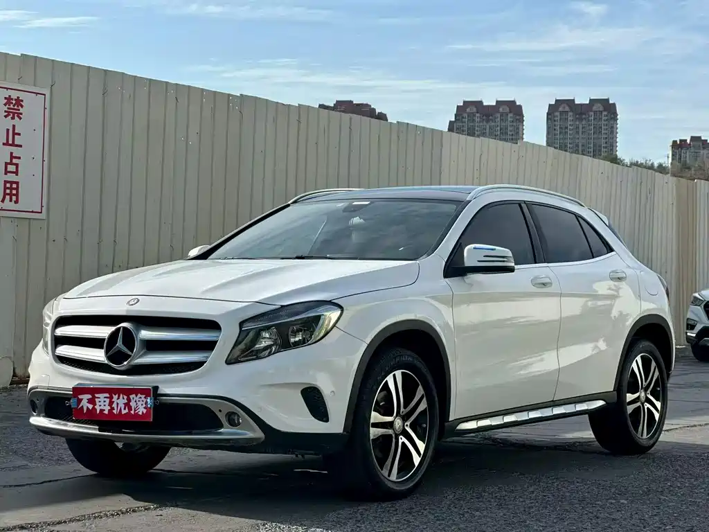 Mercedes-Benz GLA 2015
