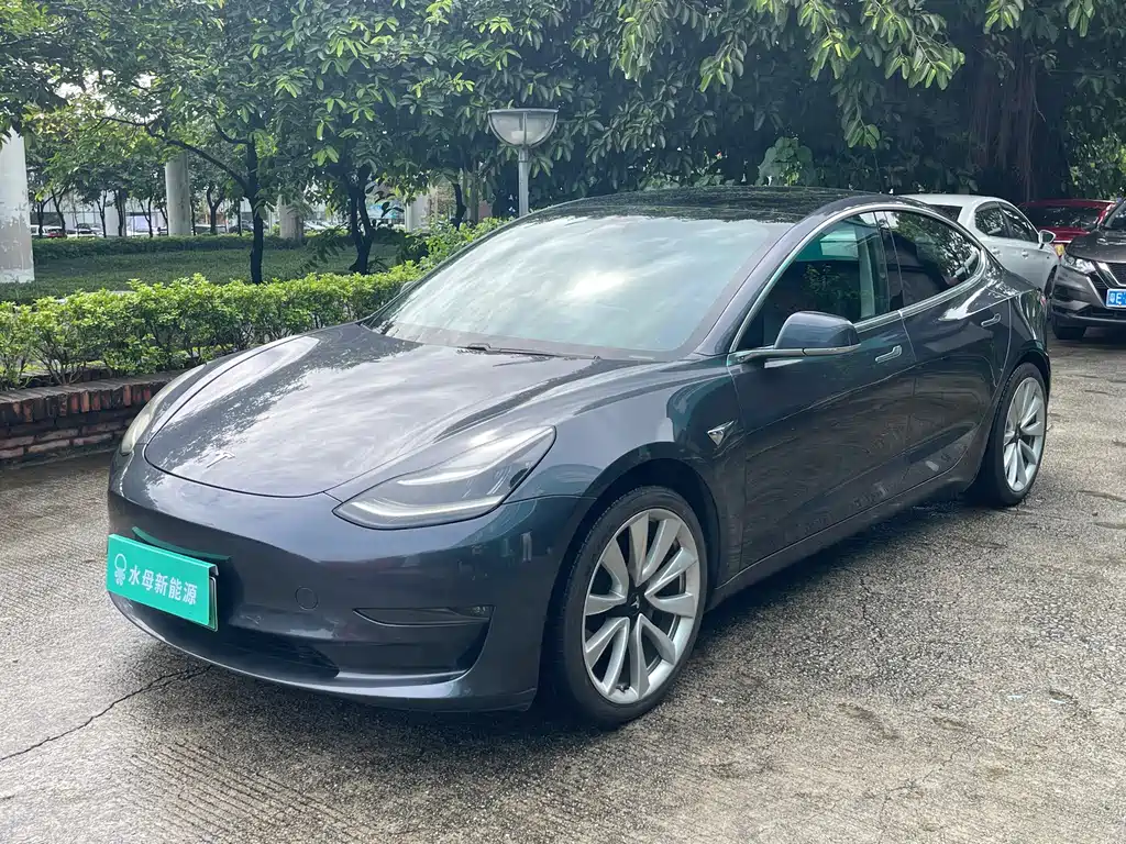 Tesla Model 3 2020 — фото 1