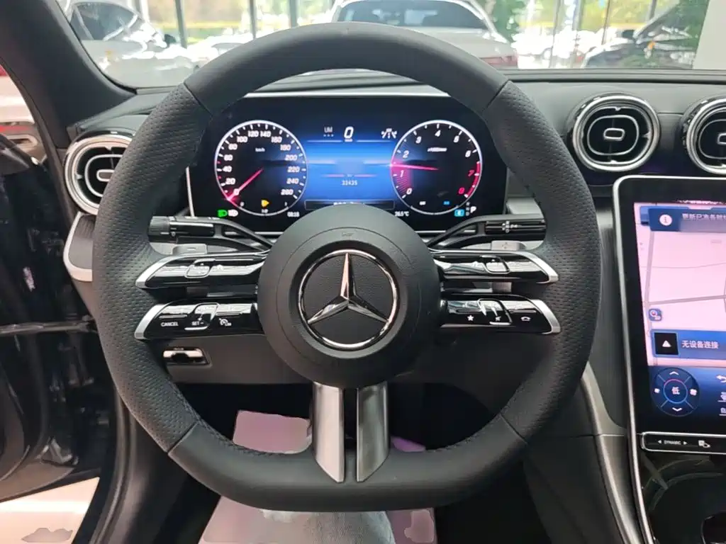 Mercedes-Benz C-Class 2023 — фото 11