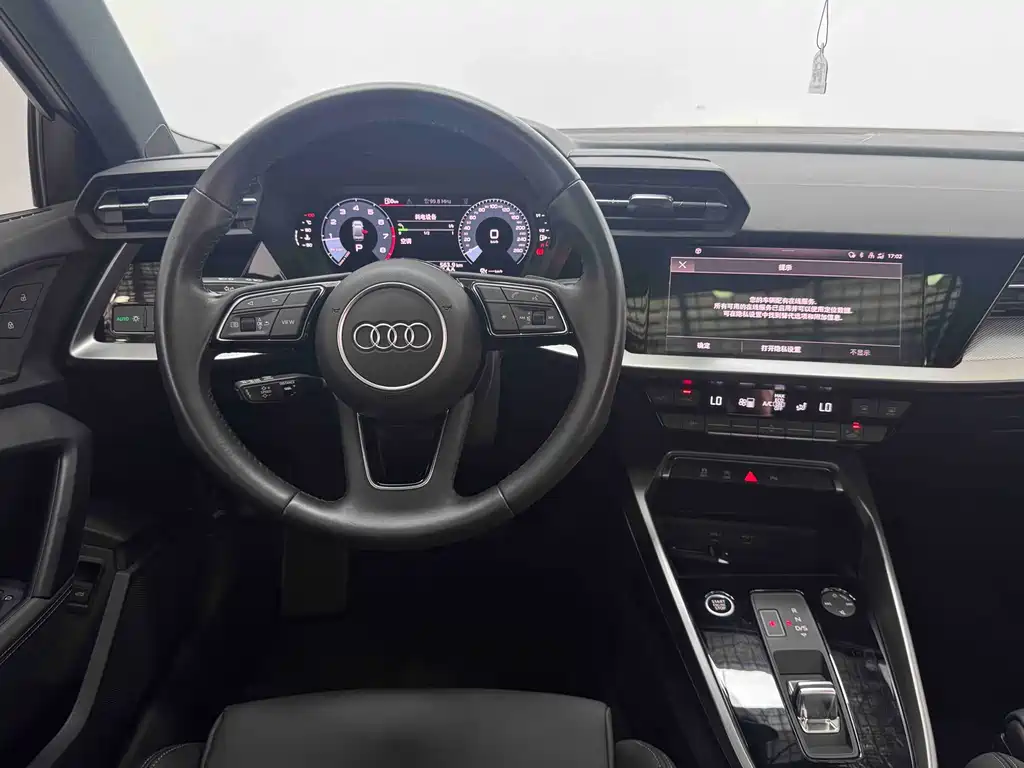 Audi A3 2021 — фото 14