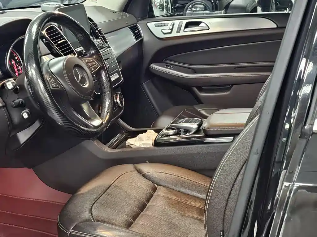 Mercedes-Benz GLS 2016 — фото 11