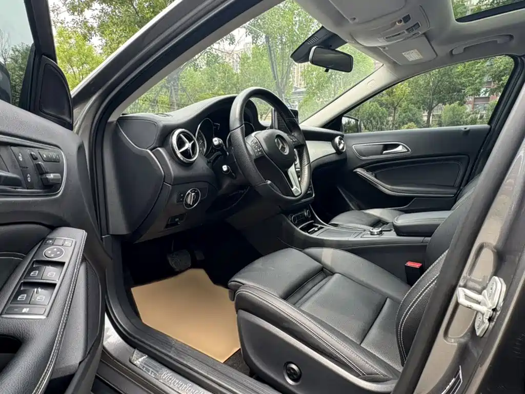 Mercedes-Benz GLA 2016 — фото 8