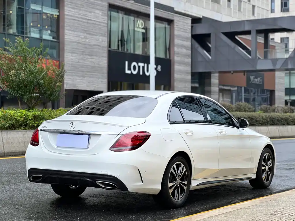 Mercedes-Benz C-Class 2019 — фото 20