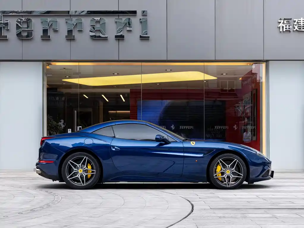 Ferrari California T 2015 — фото 9