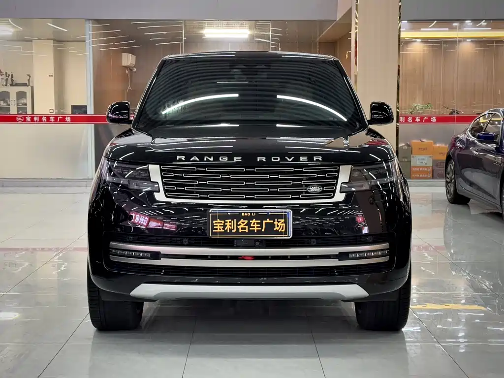 Land Rover Range Rover 2024 — фото 1