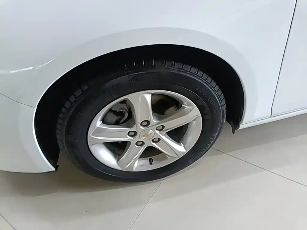 Chevrolet Malibu XL 2021 — фото 23