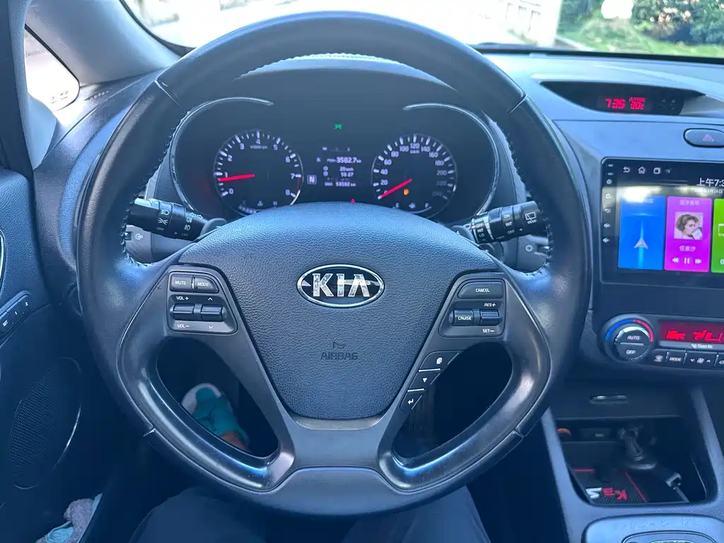 Kia K3S 2015 — фото 14