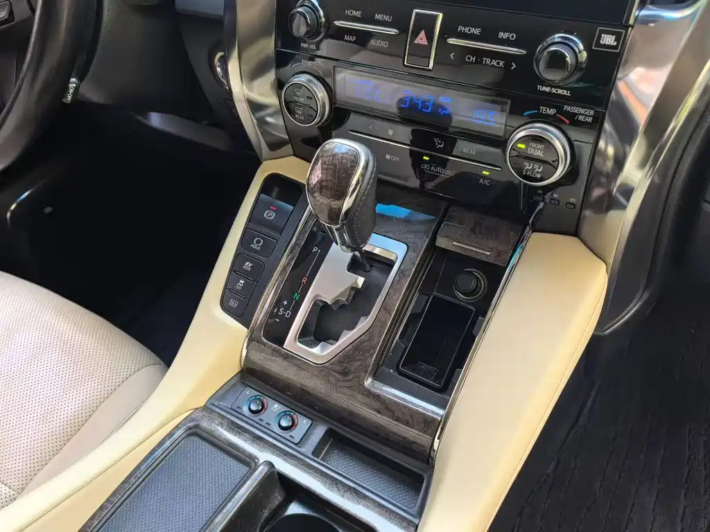 Toyota Alphard 2021
