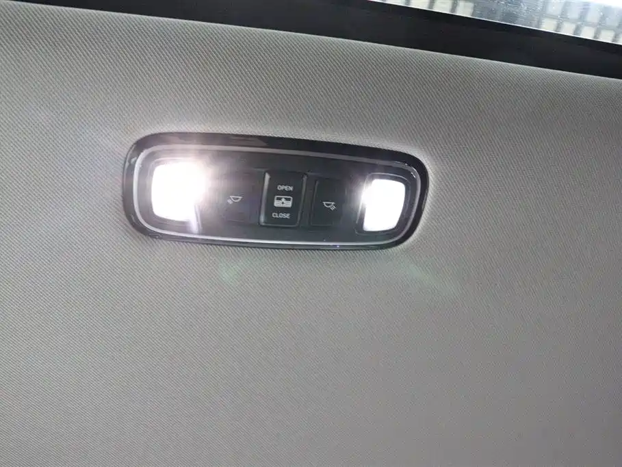 Hyundai Custo 2023 — фото 13