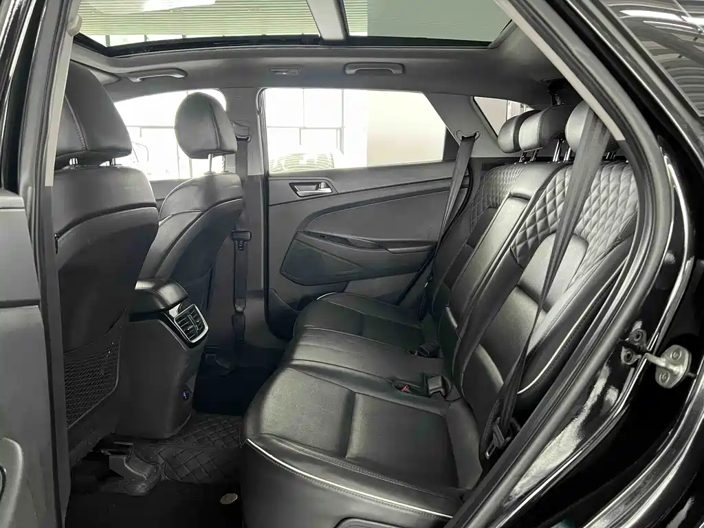 Hyundai Tucson 2019 — фото 14