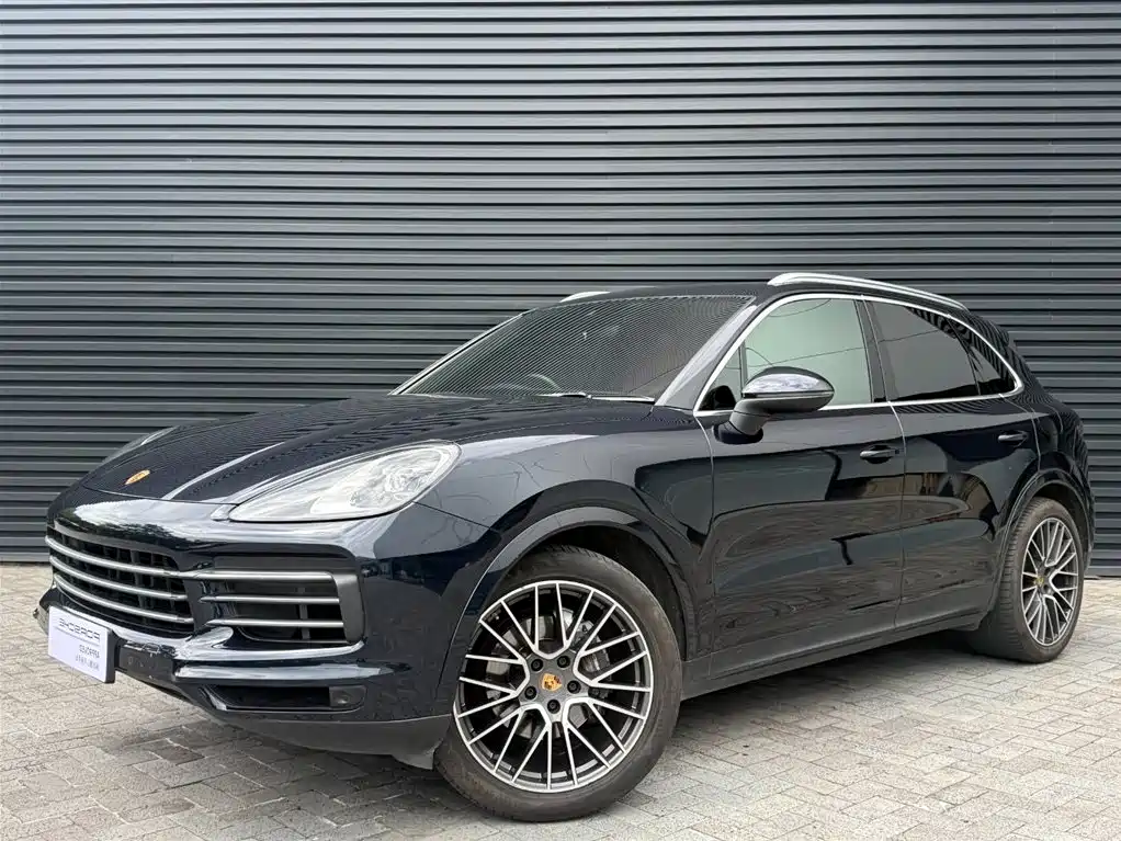 Porsche Cayenne 2021 — фото 16