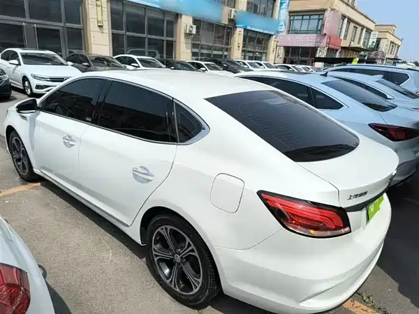 MG MG6 2017
