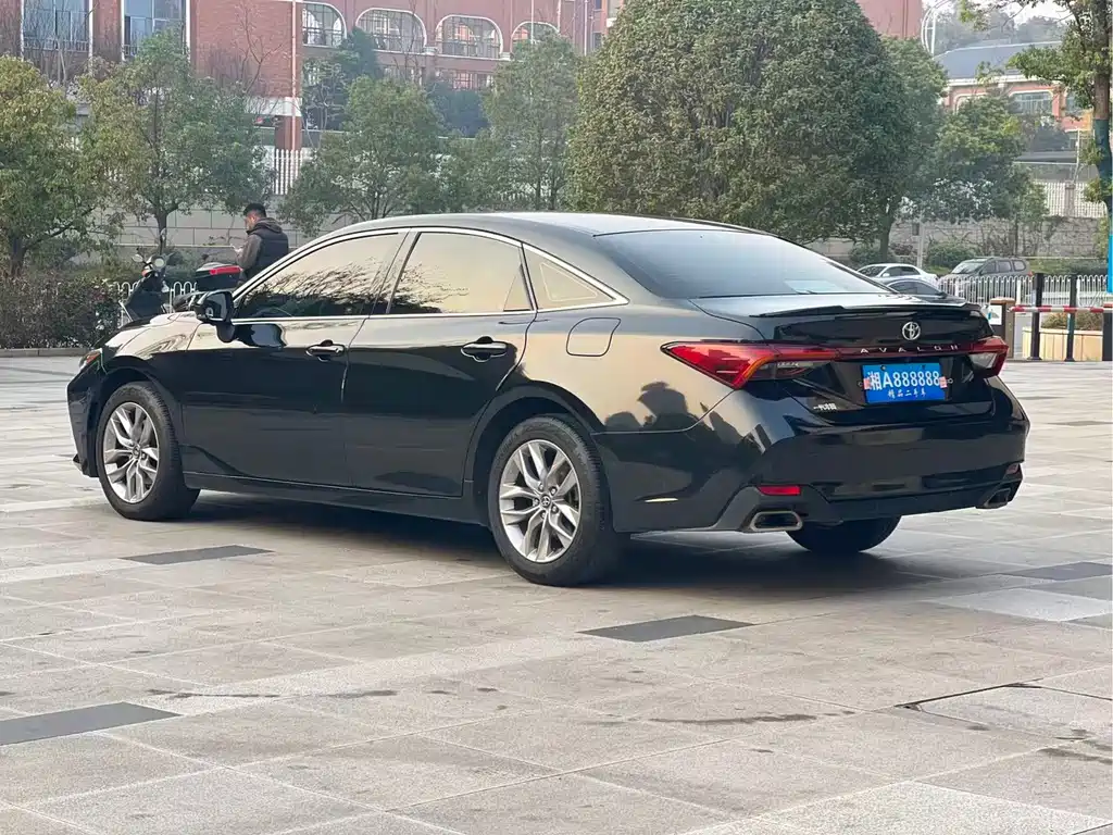 Toyota Avalon 2020 — фото 6