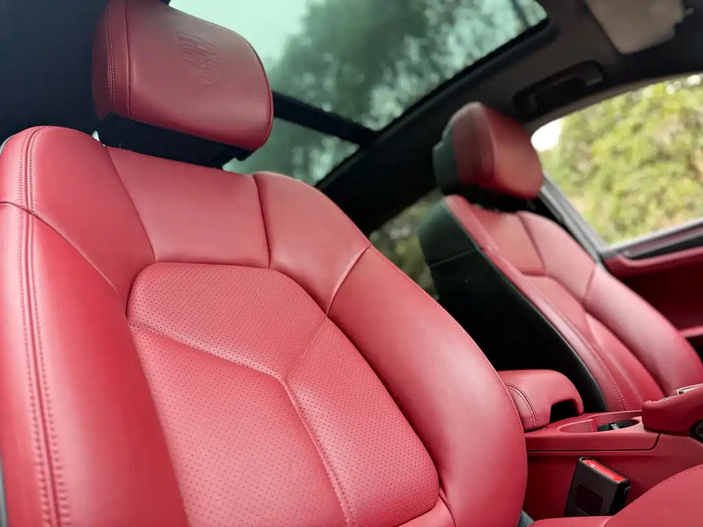 Porsche Macan 2023 — фото 16