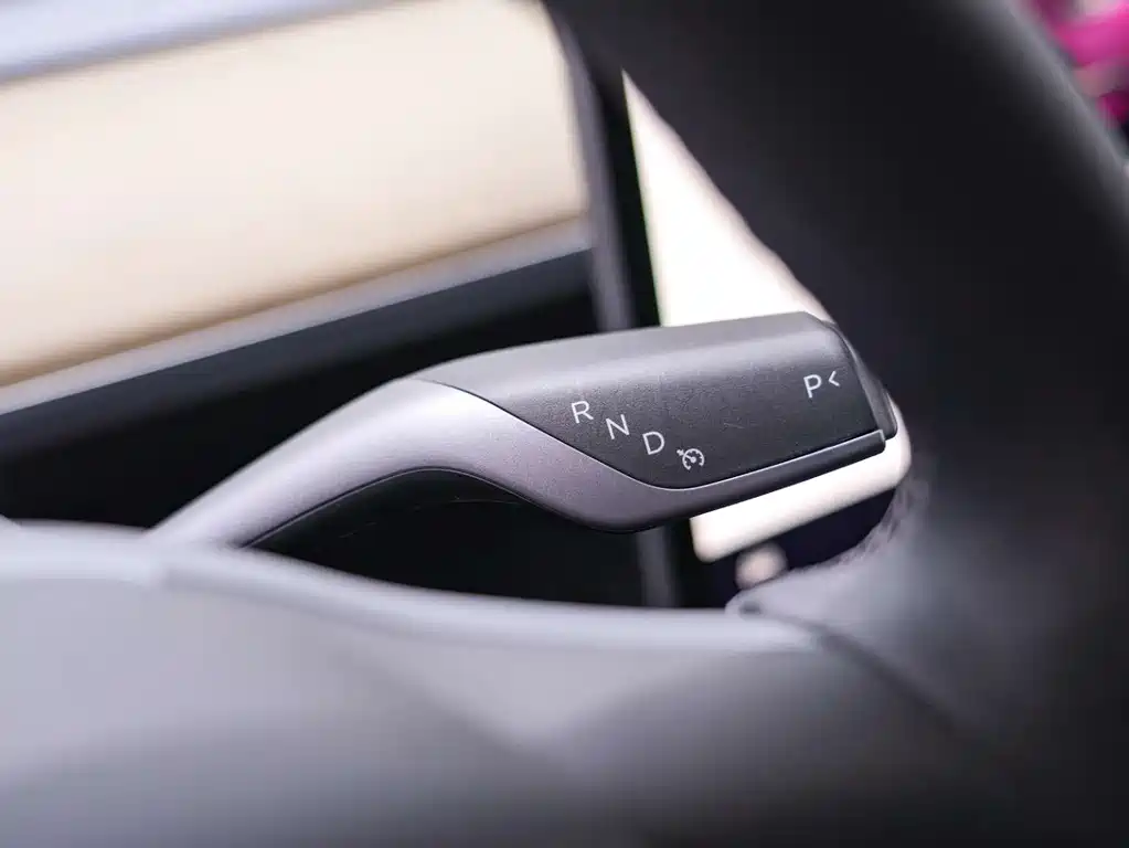 Tesla Model Y 2022 — фото 14