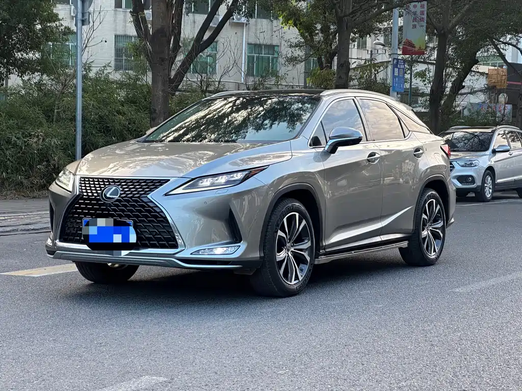 Lexus RX 2020 — фото 1
